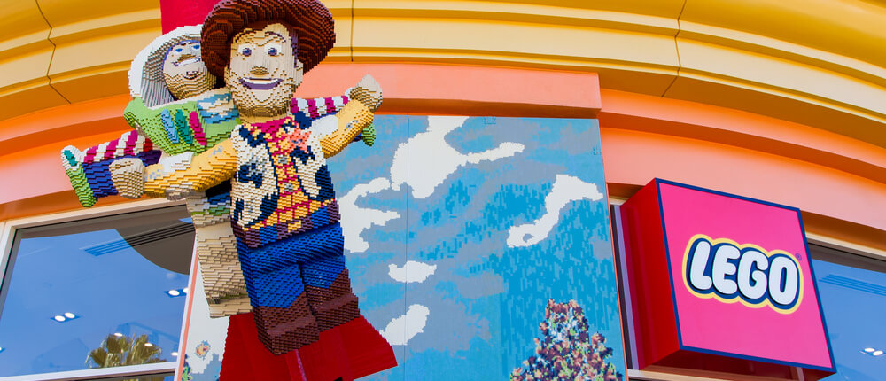 Legoland Retail Store Exterior